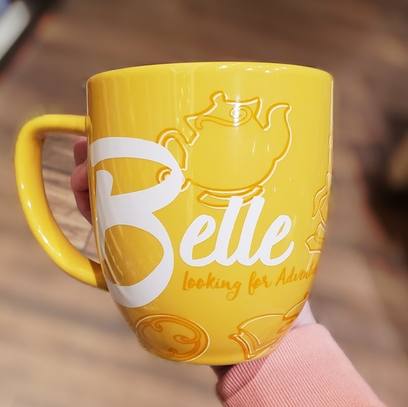 DISNEY PARKS BELLE PORTRAIT CERAMIC MUG - Picture 3 of 3